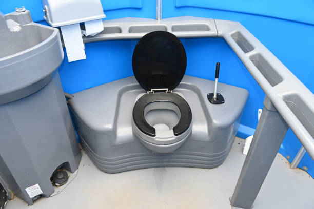 Best Porta potty delivery and setup  in Antigo, WI